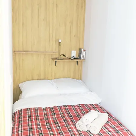 Retro Kato Apartament *
